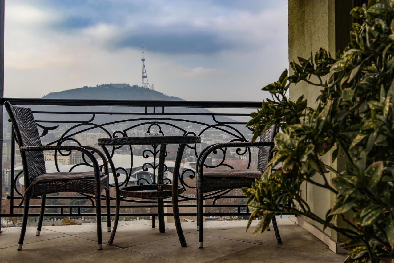 Tbilisi Tower Apartment Exteriör bild